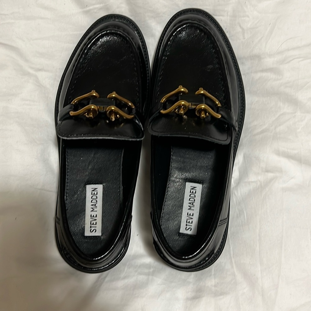 NEW Steve Madden leather loafers. Never worn, no box.